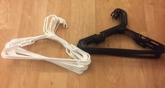 100 Clothes Hangers 1