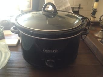 Crock-Pot 8 Qt. Slow Cooker - Black - Like New! 1