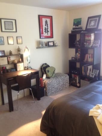 $1300 PRIVATE bdm w/in-suite bathroom, d-town Menlo Park (5/26-6/22) 3