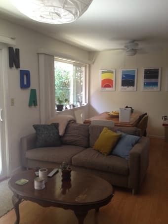 Room available in lovely apartment near Stanford! 2