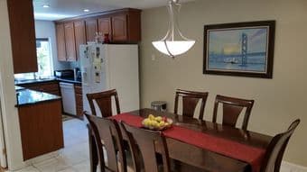 Semi-furnished room available in Sunnyvale (mid-May) 2