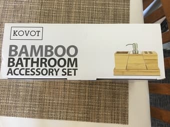NEW  Bamboo bathroom accessory set 1