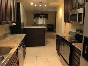 $875/mo. for 1 bedroom/shared bathroom in Sunnyvale (June - August) 1