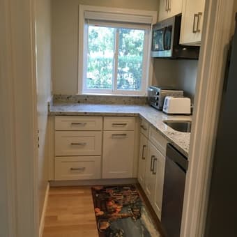 New Room Walk to Stanford – Female Only 3