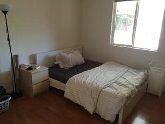 $819/mo private room(s) in 4b/2b in East Palo Alto, available mid-May 2