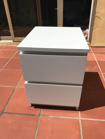 IKEA MALM 2-drawer dresser in White 1