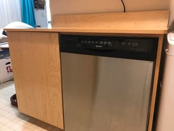 FS: Washer, dishwasher, storage cabinet, foldable solid wood table 1