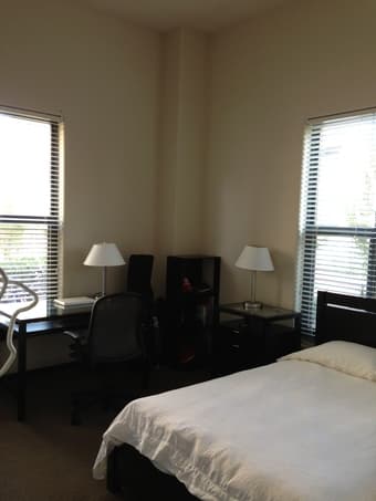 Munger BR, private bathroom in 4BR, 16Jun-23Sep $1393/mo ($100 off/mo) 1