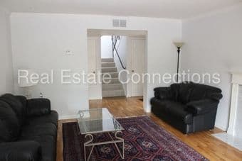 3BR/2.5Ba Menlo Park, looking for roommates 3