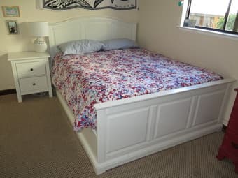 Birkeland Queen Bed (White) - $250 1