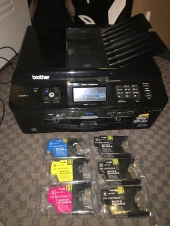 All-in-one printer + ink cartridges 1