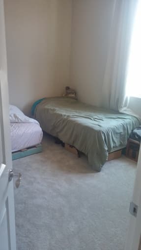 1 bedroom in a new 4 br/2.5ba house in East Palo Alto 1