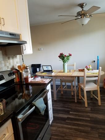 Summer sublet Redwood City 6/1 to 7/22 or 7/29- $1434/month 2
