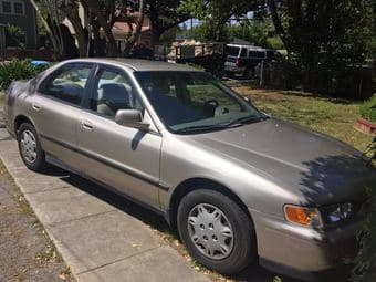 1995 Honda Accord: Second Owner- Clean Title $2300 1