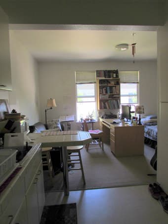 Beautiful Studio Apt. in Escondido Village! - 7/1-8/21 ($1415/m) 1
