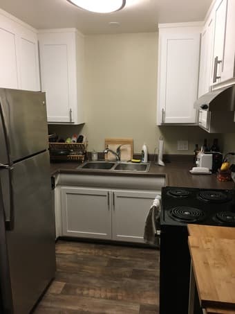 1 br in 2br/1ba in awesome RWC apartment 6/1 - 8/31 2