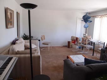 Sunny Room in Friendly Shared House 3