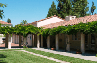 Stanford on-campus women's furnished private room sublet (June-July) 2
