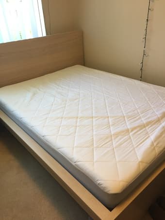 LIKE NEW QUEEN IKEA MATTRESS/FRAME/DESK/TABLE/CHAIR 1