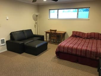 Furnished Studio Cottage in Menlo Park Available 5/31-6/15/2017 1