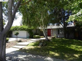 Newark - Available bedroom in a single-family 3BR/2BA home 1