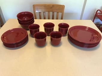 Kitchen Utensils - Plates, bowls and mugs - set of 6 1