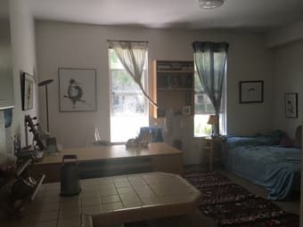 Summer sublet: single studio at Stanford EV (12 July - 12 September) 1
