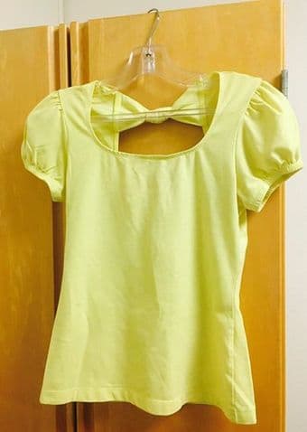Selling books/clothes/misc! 2