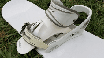 Snowboard - 158 cm with Burton bindings 3