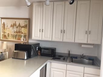 Studio at Stanford Faculty home for rent 3