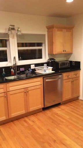 2 rooms available in 3BR/2BA house Downtown Menlo Park Jul 8 - mid Sep 1