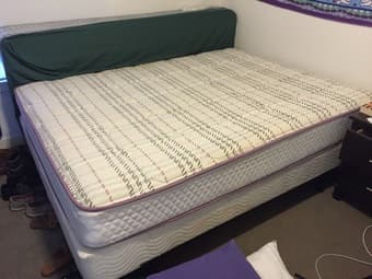 Very Comfy Queen Mattress + Box Spring 1