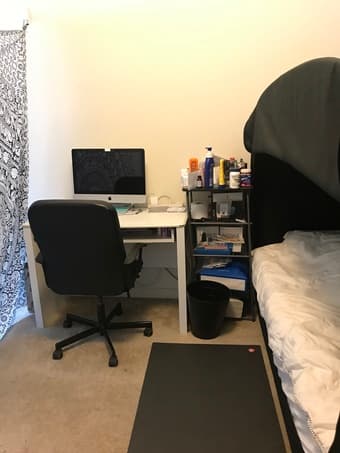 $1000 Furnished & clean livingroom in PA 5 mins from Stanford July 7th 3