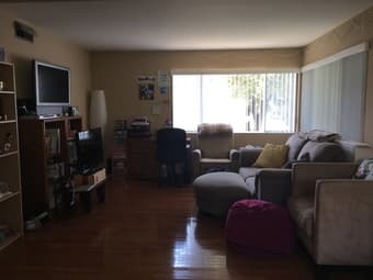 Apartment for Rent: looking for a roommate 1