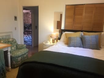 Furnished room available in great house near Stanford campus 1