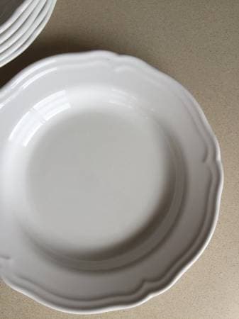 29-piece dinnerware set, white 2