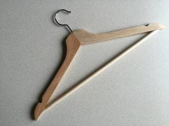 Hangers (9) 1