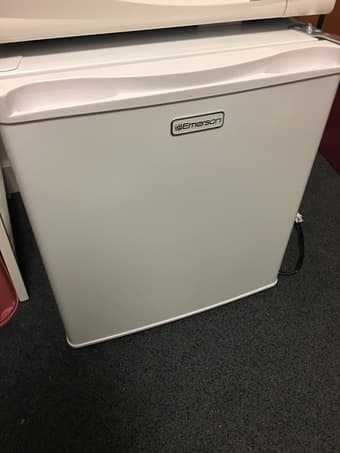Mini Fridge 1