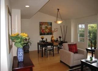 $1400/1836ft2 - sublet room in 3b/3.5 ba July-October in Palo Alto 1