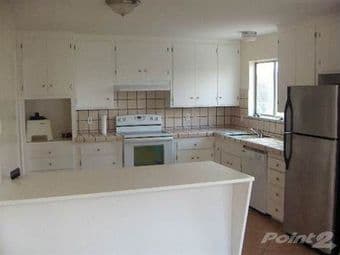 Master bedroom available in San Francisco 4BR house (Bernal Heights) 2