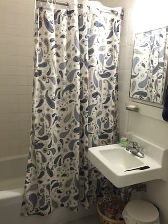 Curtain shower + Ring metal shower curtain 2