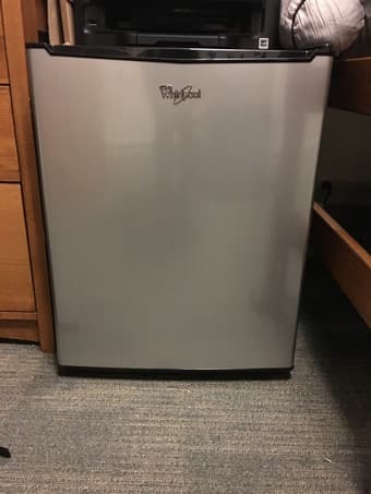 Mini Fridge 1