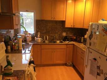 Sunny room minutes from Stanford campus- Pet friendly! Available now 3
