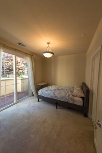 MasterBR in 3BR/3.5BA Townhouse in Mt.View starting 1st of July. 2