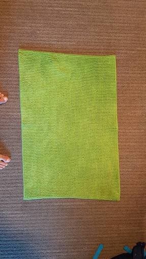 Colourful Bathroom Rugs - Set of 2 1