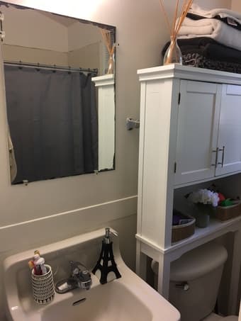 On-campus house, 1 bedroom/1 bathroom, between 07/30/2017 - 08/31/2017 2
