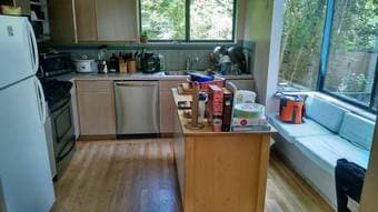 3 br, 2.5 ba sublet available in Menlo Park, 6/25-9/13, on golf course 1