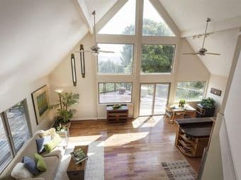 Bedroom/bath in Gorgeous Ridgetop home 2