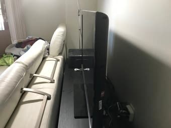 LG 47CS570 47-Inch 1080p 120Hz LCD HDTV (2012) in Excellent Conditions 3