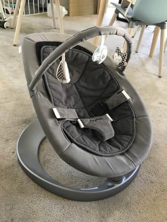 Nuna LEAF Curve Baby Swing Seat Excellent Condition 1